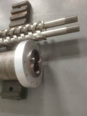 Krauss Maffei Kmd75 Параллельный двойной винт и ствол